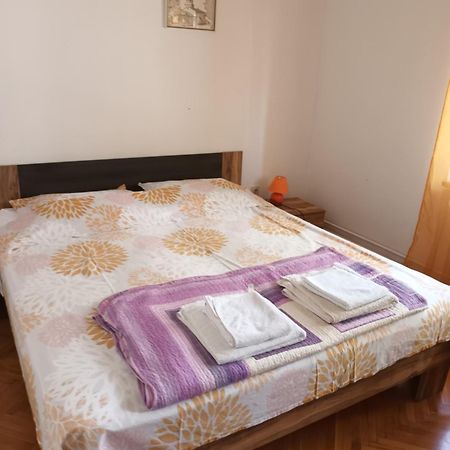 Apartmani Bozica Jadranovo Eksteriør billede