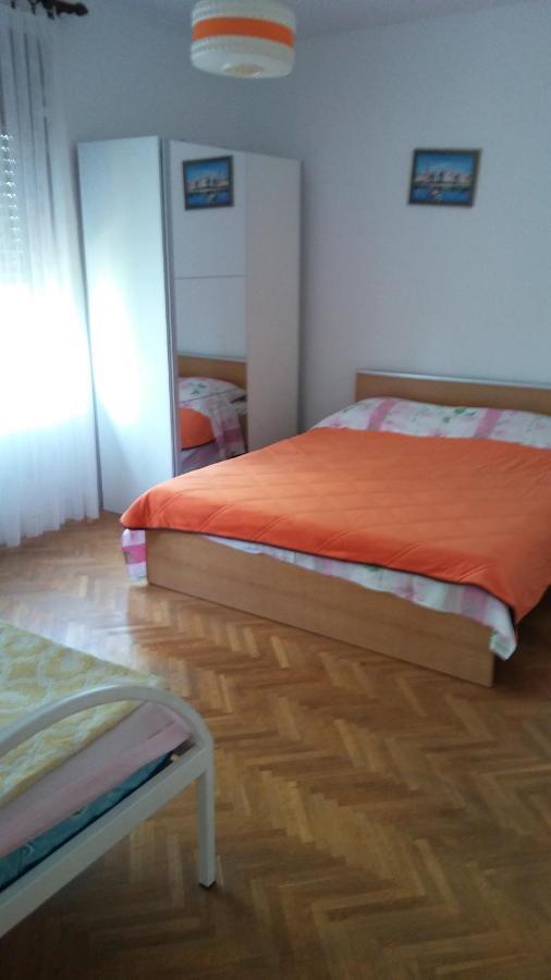Apartmani Bozica Jadranovo Eksteriør billede